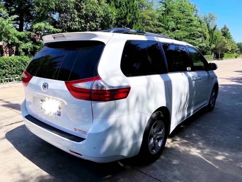 邯郸15年丰田塞纳2