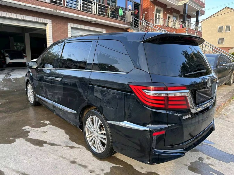 嘉兴17年本田艾力绅4