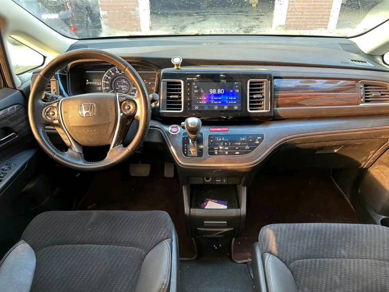 嘉兴17年本田艾力绅7