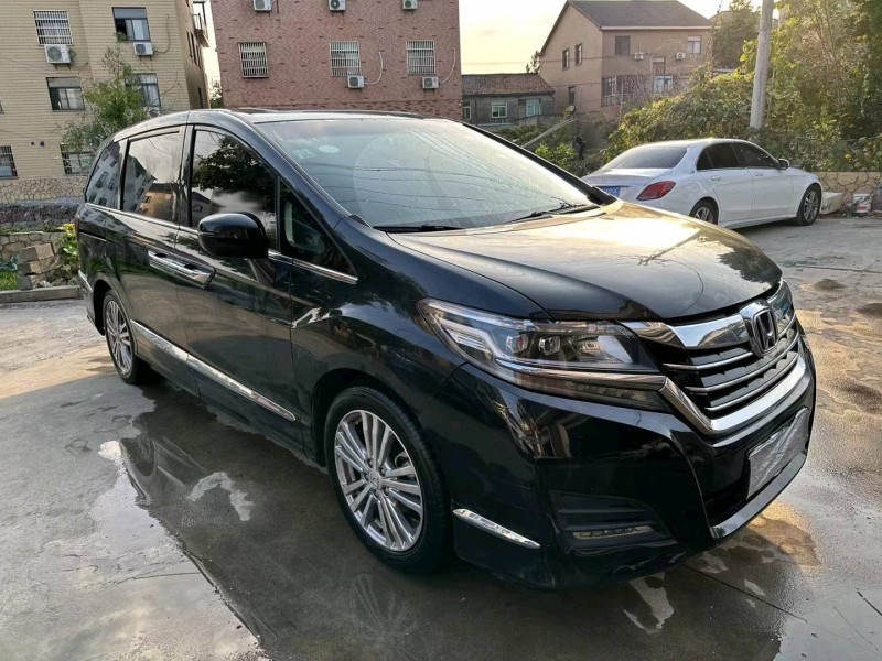 嘉兴17年本田艾力绅9