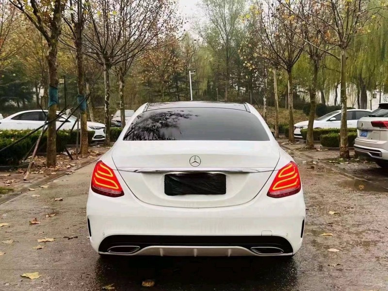 东营17年奔驰C2