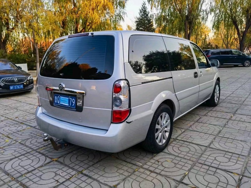 东营16年别克GL86