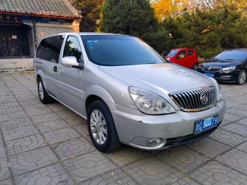 东营16年别克GL85