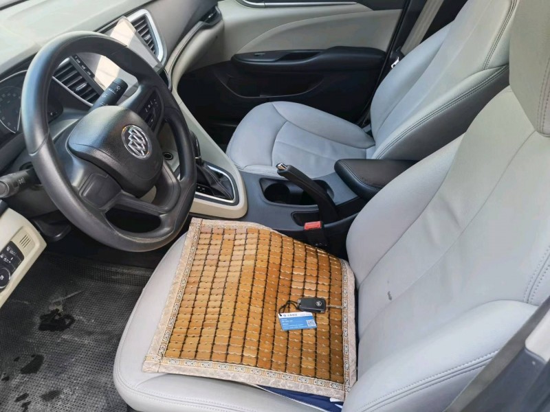 徐州16年别克英朗6