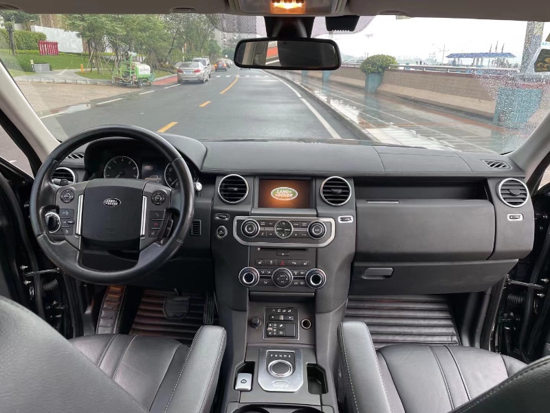 佛山16年路虎发现2