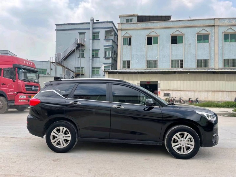 东莞20年哈弗M67