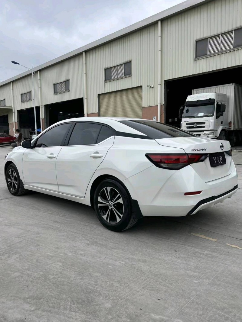 东莞22年日产轩逸8