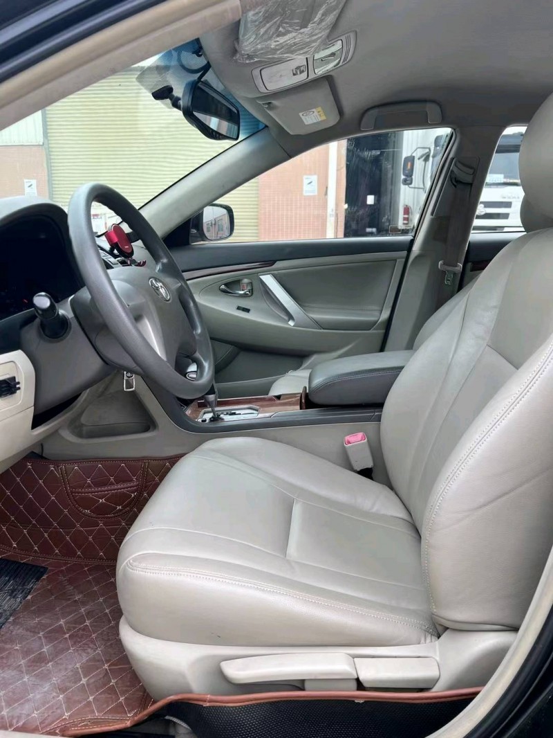 东莞15年丰田凯美瑞6