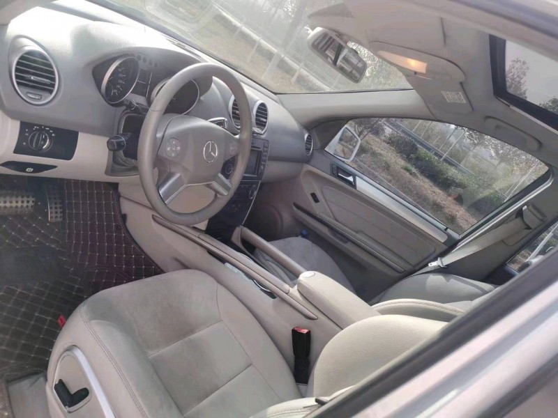 东营11年奔驰ML4