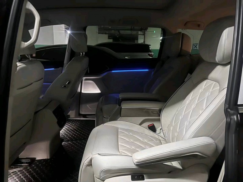 邯郸22年大众威然9