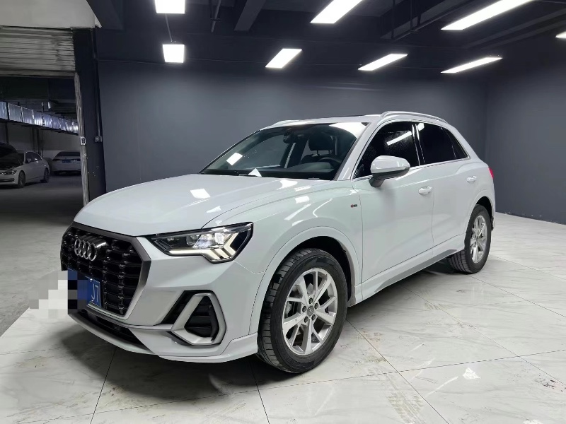 成都19年奥迪Q32