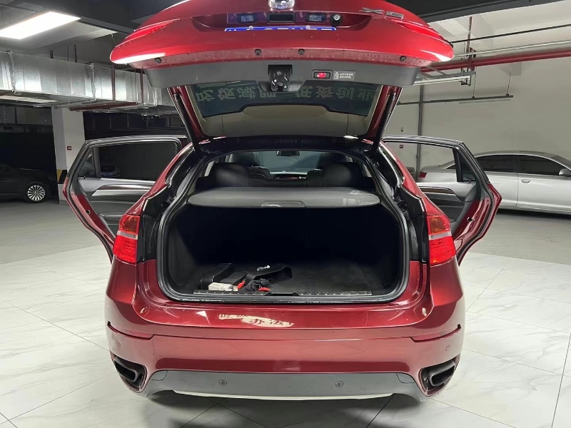 成都09年宝马X66