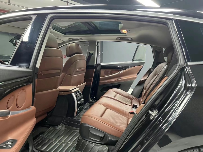 成都11年宝马5系GT7