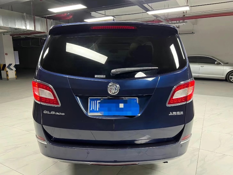 成都13年别克GL83