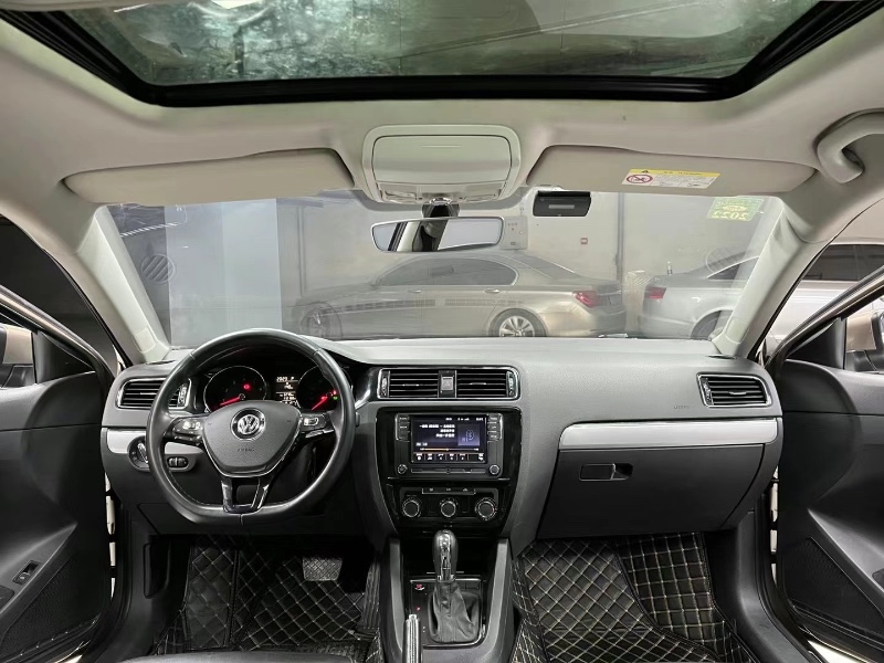 成都18年大众速腾5