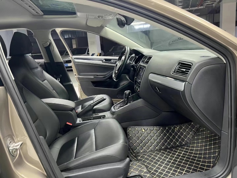 成都18年大众速腾9