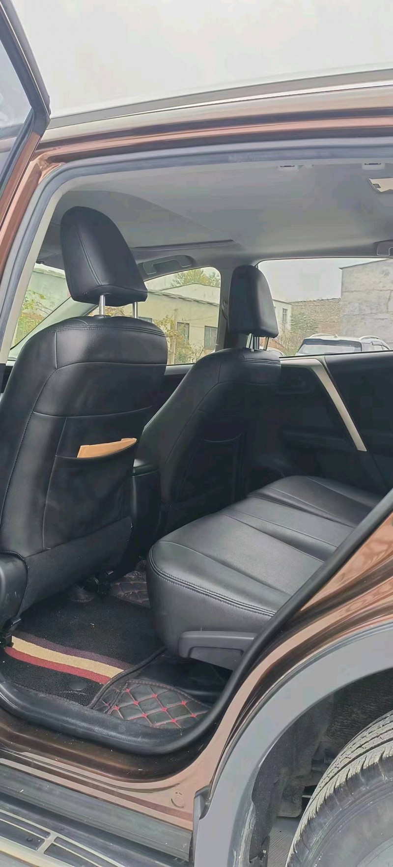 邯郸16年丰田RAV4荣放9