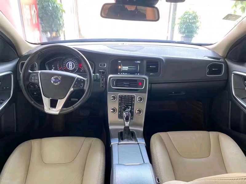 邯郸15年沃尔沃S60L4