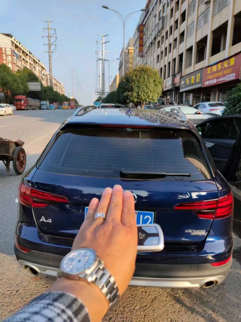 邯郸19年奥迪A4L7