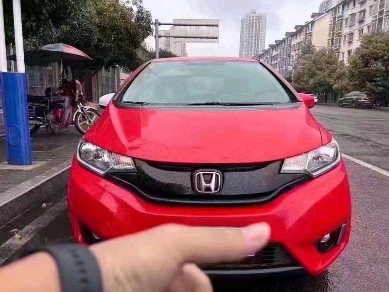 重庆17年本田飞度1