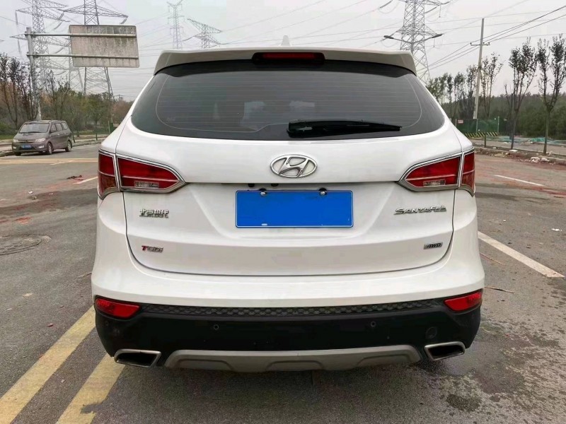 邯郸16年现代新胜达3