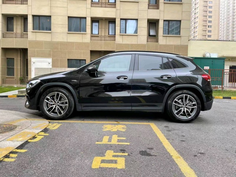 徐州22年奔驰AMG8