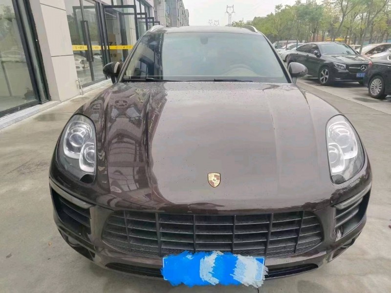 武汉15年保时捷Macan9
