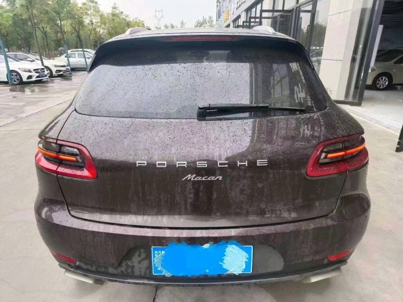 武汉15年保时捷Macan1