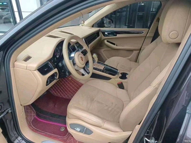 武汉15年保时捷Macan2