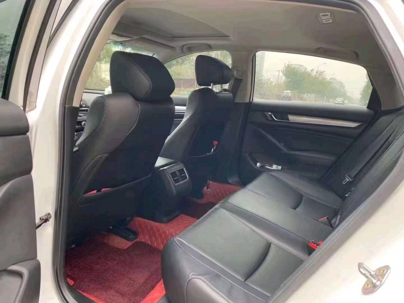 石家庄21年本田雅阁6