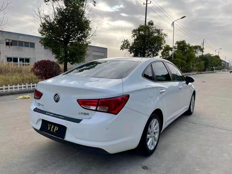 盐城18年别克威朗8