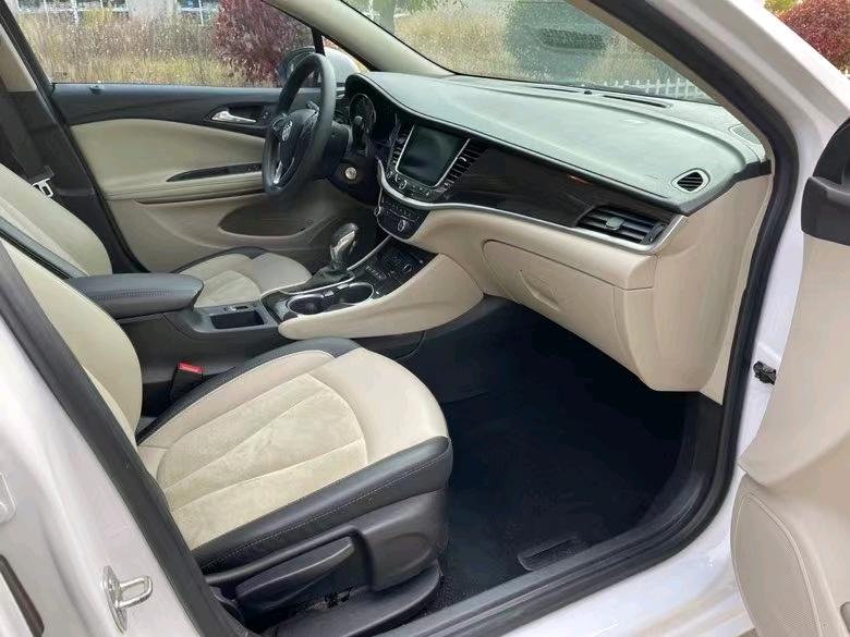 盐城18年别克威朗7