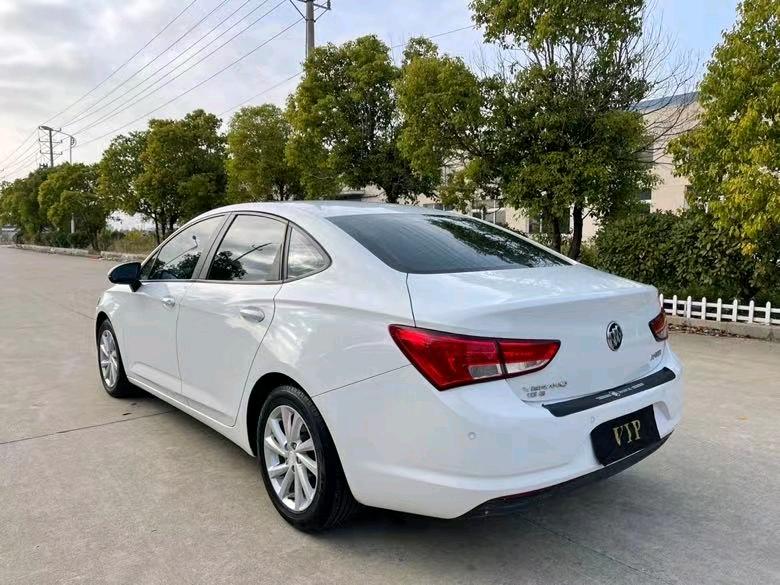 盐城18年别克威朗9