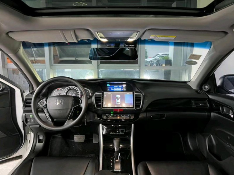 东莞16年本田雅阁6