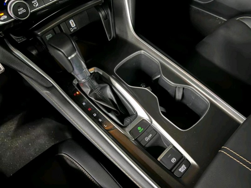 东莞22年本田雅阁5