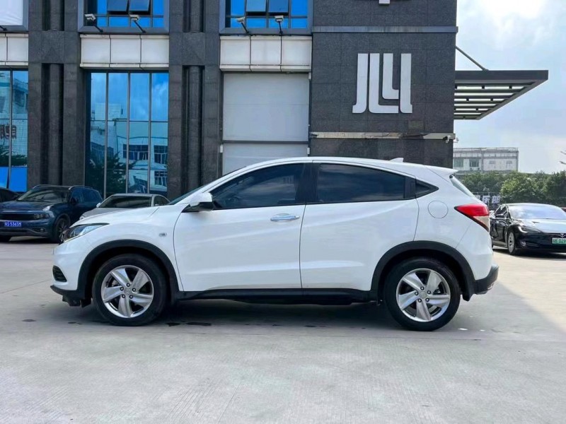 东莞20年本田缤智4