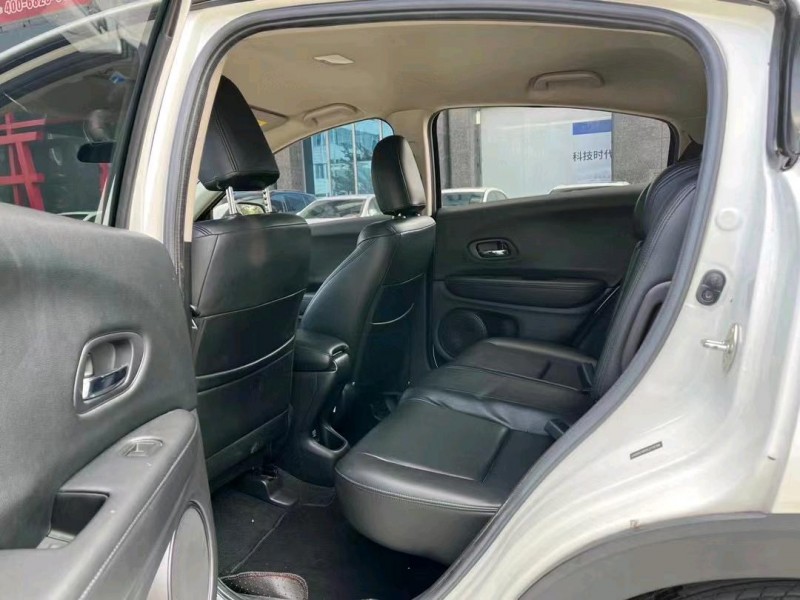 东莞20年本田缤智6