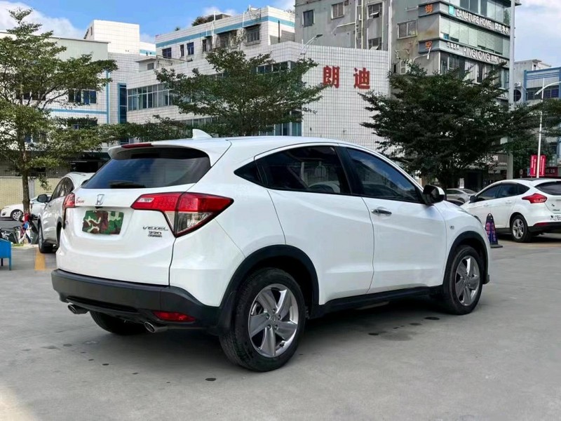 东莞20年本田缤智8