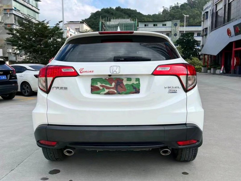 东莞20年本田缤智9