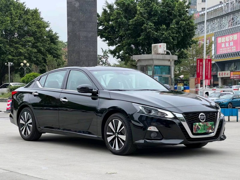 东莞22年日产天籁2