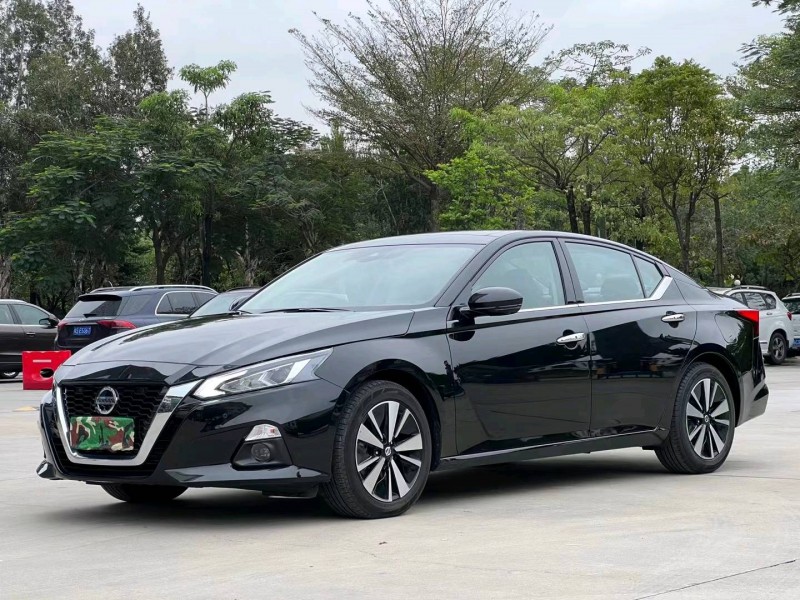 东莞22年日产天籁3