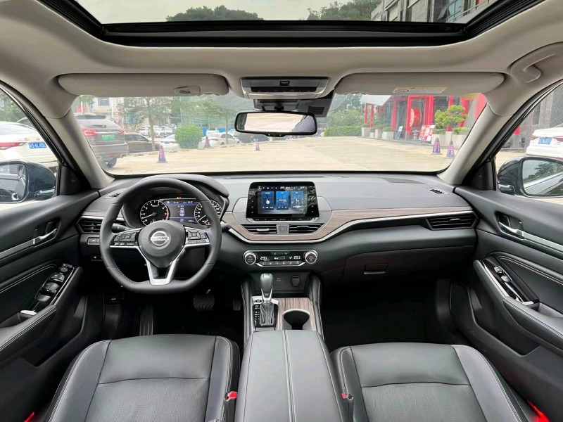 东莞22年日产天籁5