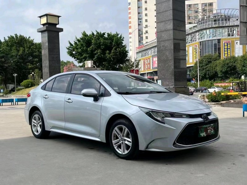 东莞19年丰田雷凌8