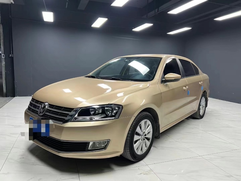 成都15年大众朗逸2