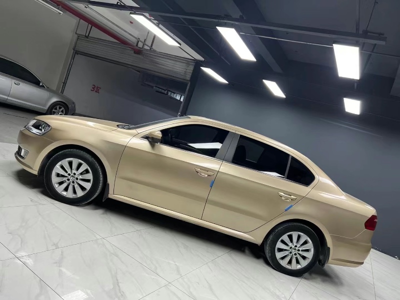 成都15年大众朗逸5