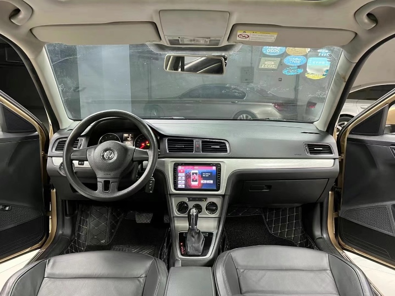 成都15年大众朗逸7