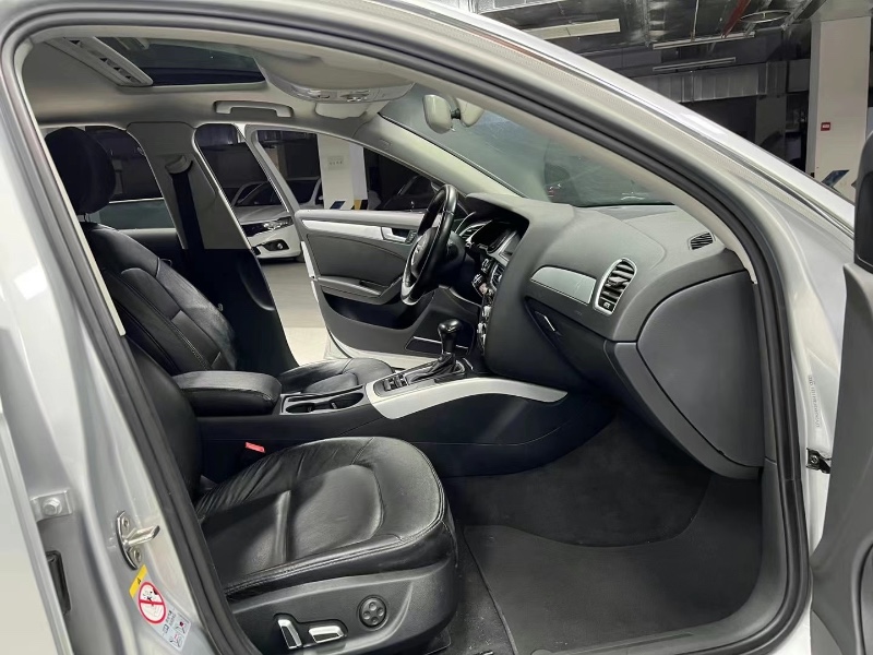 成都15年奥迪A4L3