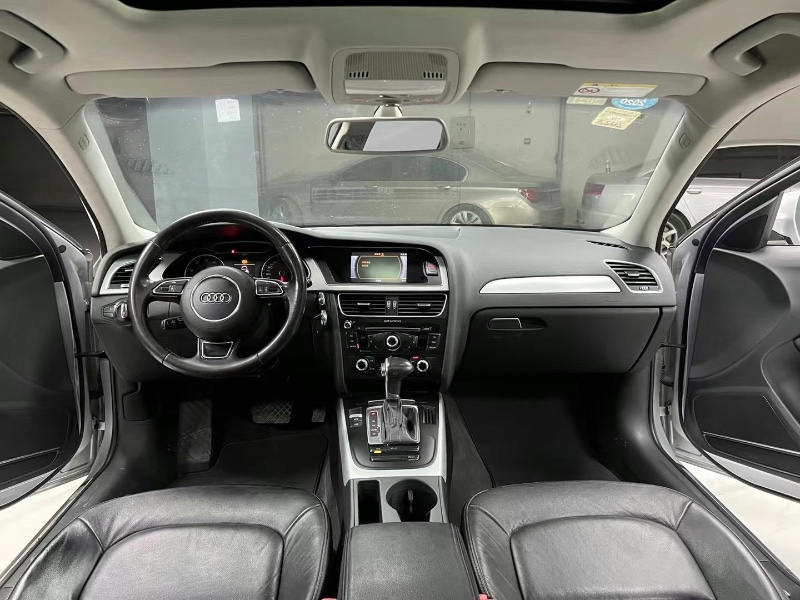 成都15年奥迪A4L9