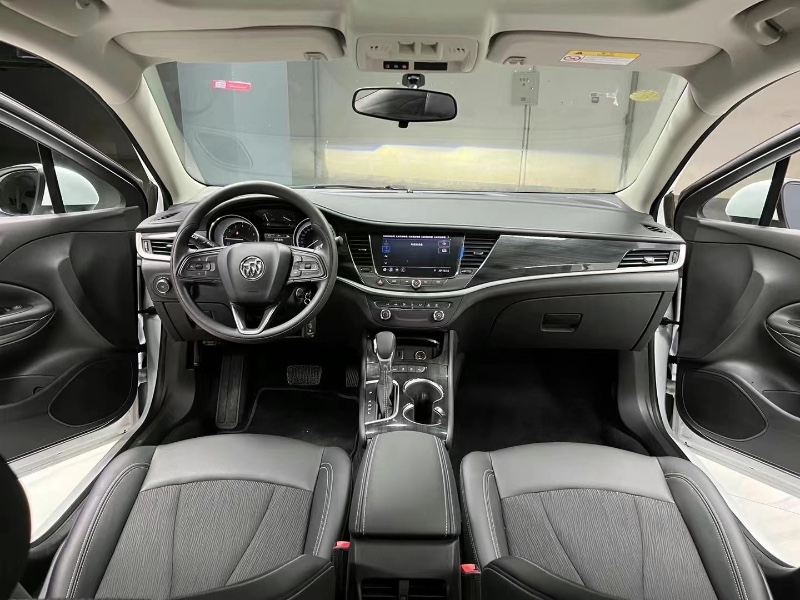 成都22年别克威朗9