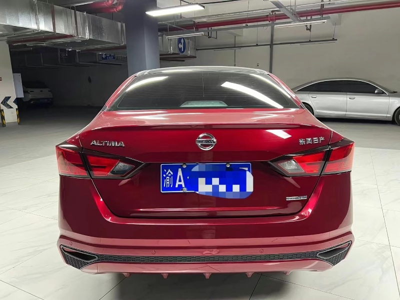 成都21年日产天籁3